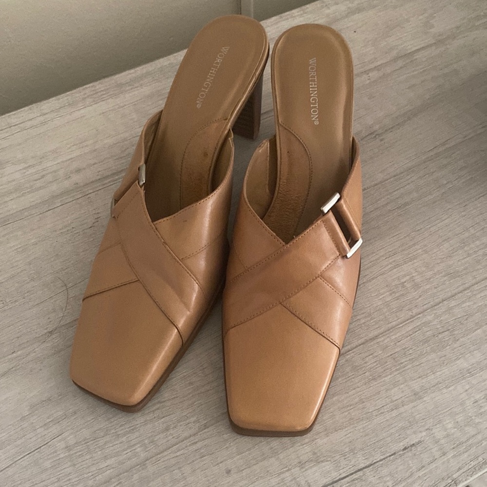 Vintage kitten heels